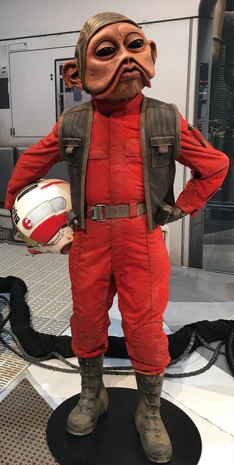Lieutenant Commander Nien Nunb (Sullustan Pilot) (as of Rise of Skywalker)