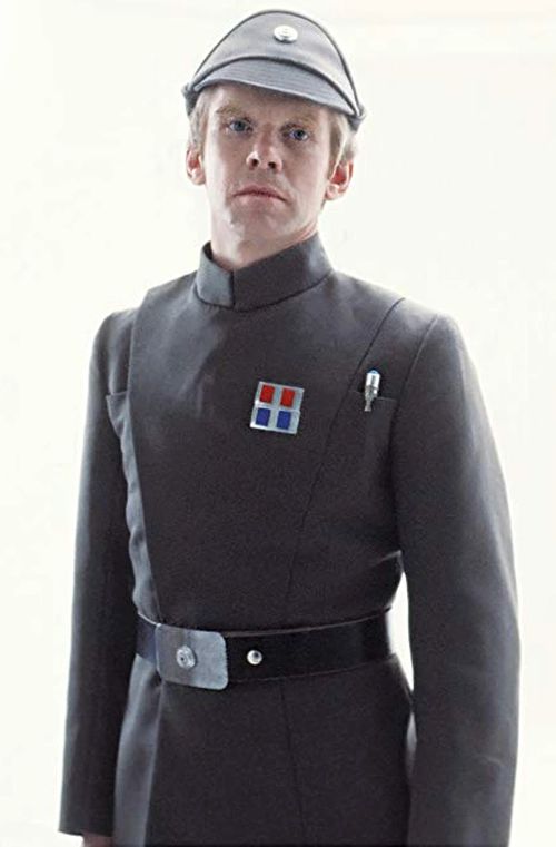 Lieutenant Sheckil (Human Imperial Officer)